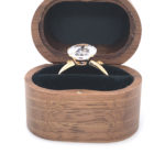 Solitär & Verlobungsring (Engagement Ring): Solitaire “Hailey” 4-Prong Claws Razor Thin. Labor Diamanten, Lab Grown Diamonds. Green World Diamonds.