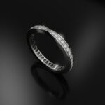 EDEN APPLE MINT Twist Design Shared bead bright setting Eternity Ring Alliance Ring 4